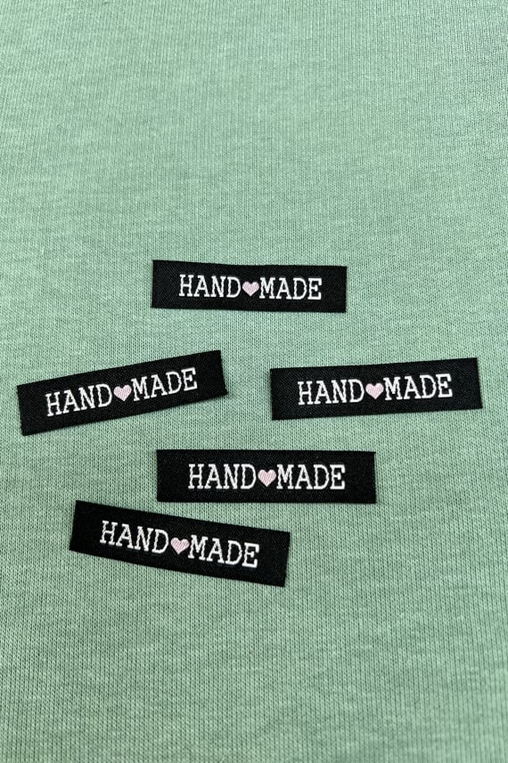 HANDMADE MERKKILAJITELMA musta